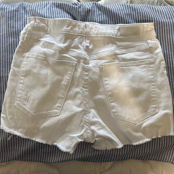 Abercrombie White Denim High Rise Shorts - Picture 2 of 5